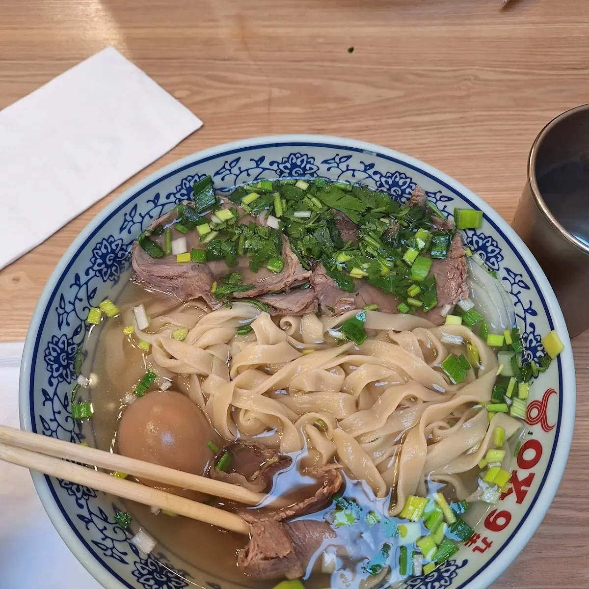 n 1 lanzhou hand-pulled beef noodles 兰州牛肉拉面